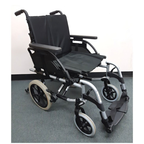 Manual wheelchair - transit